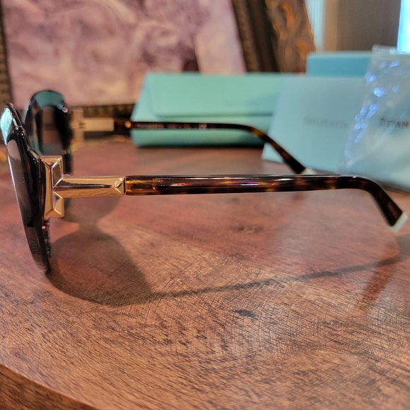 Tiffany & Company TF4170 Logo T Cat Eye Sunglasses in Havanah Brown.  MA#621 - Picture 10 of 17